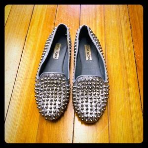 Steve Madden Women's Studlyy Silver Flat